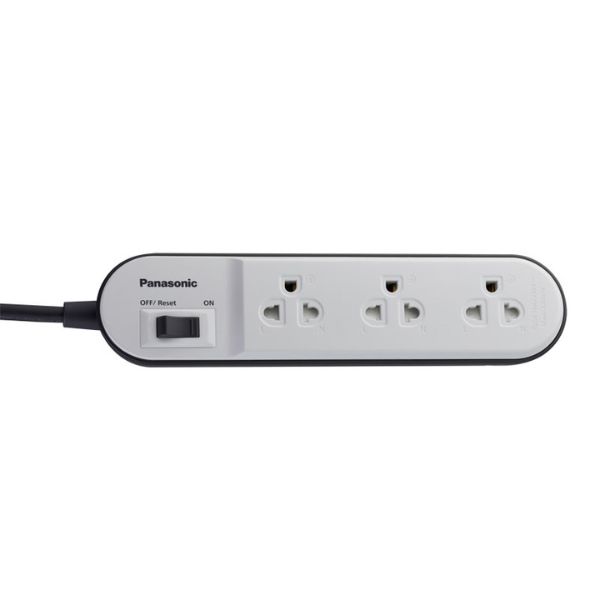 Ổ Cắm Panasonic Có Dây WCHG24332W, 3 Ổ Cắm 3 Mét
